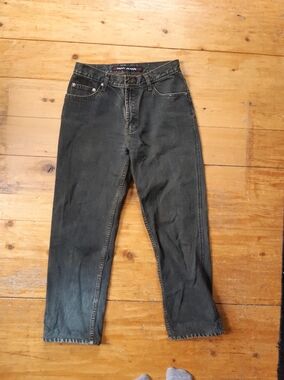 DKNY Women's Straight Leg Jeans in Washed Black